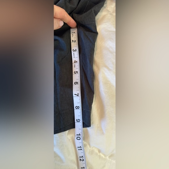 CHAPS NWT Men’s Golf Shorts Size 40 Dark Grey - Picture 11 of 12